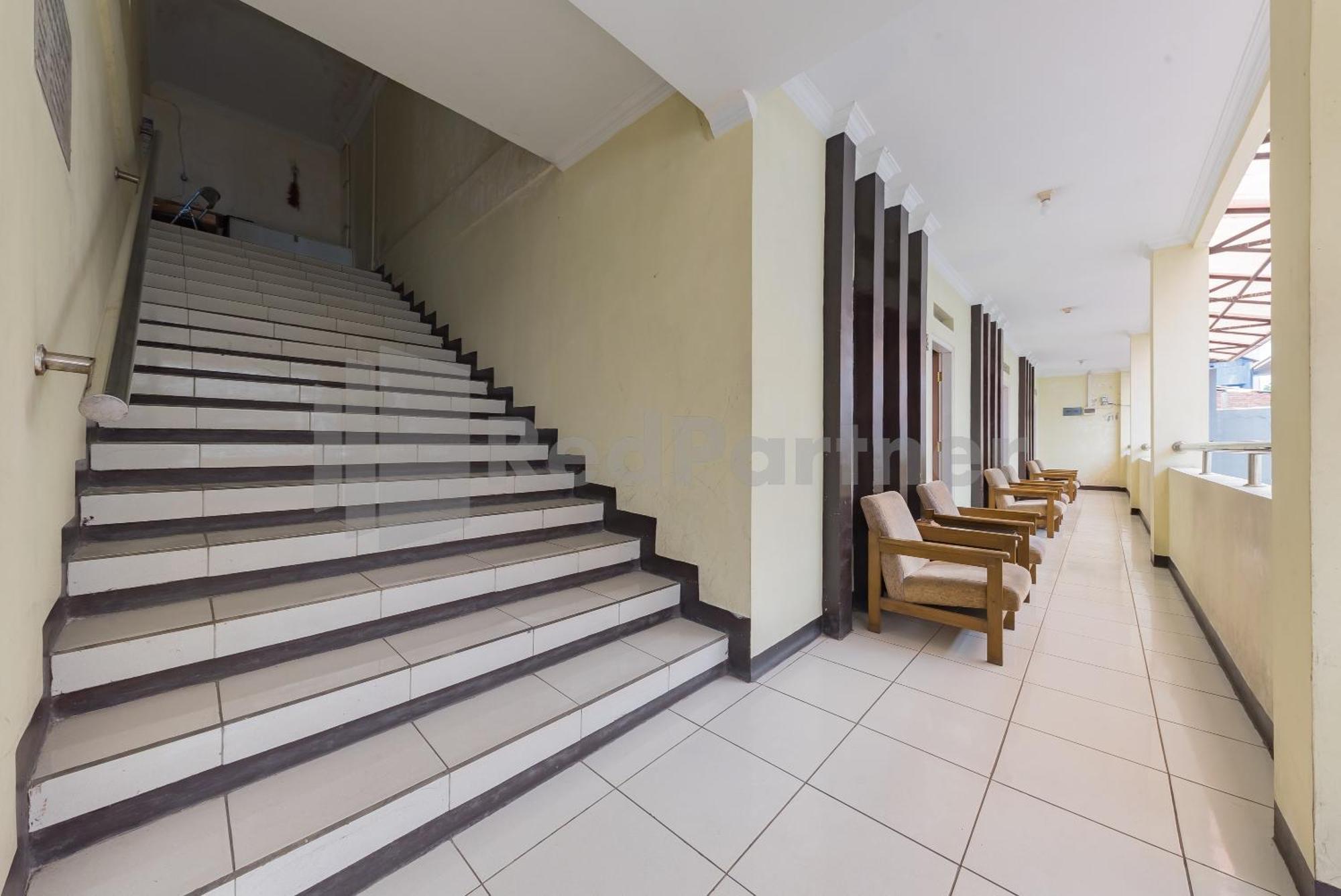 Homestay Pkpn Garut Mitra Reddoorz Bagian luar foto