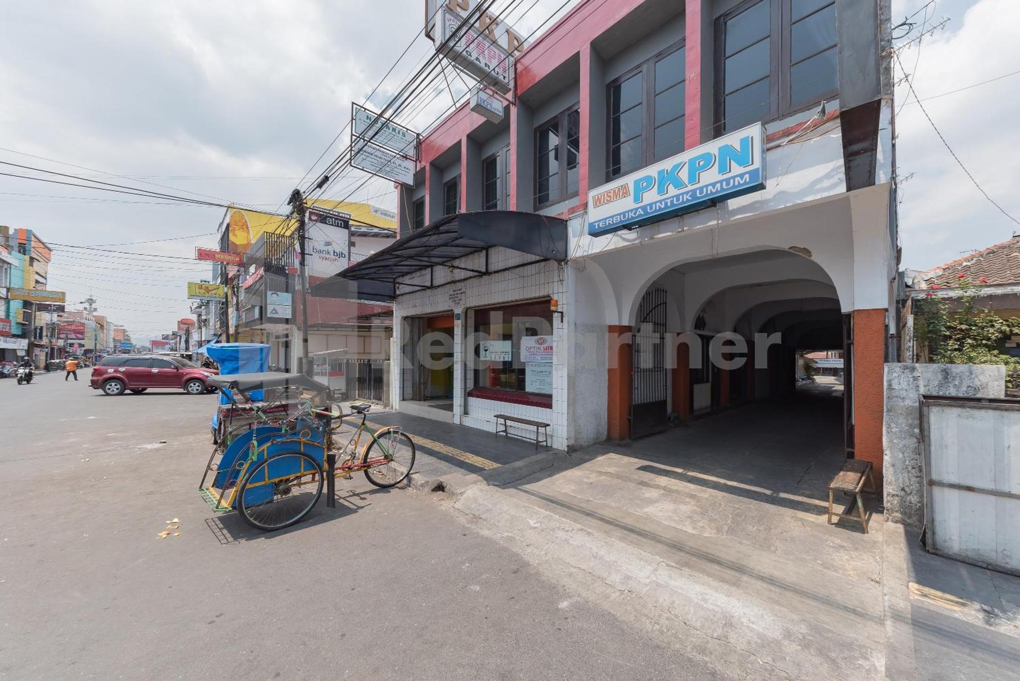Homestay Pkpn Garut Mitra Reddoorz Bagian luar foto